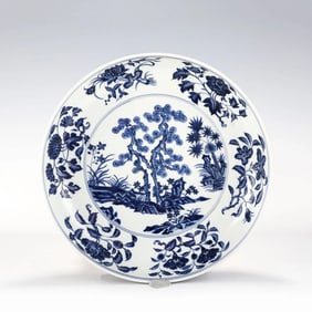 Chinese Ming Dynasty Blue and White Porcelain Plate.