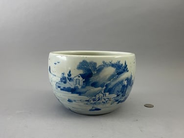 Chinese Qing Dynasty Kangxi period style blue and white porcelain figure jar