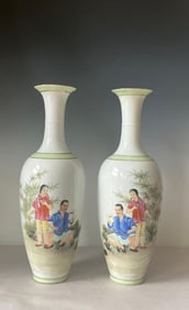 A pair of Chinese thin-walled porcelain vases