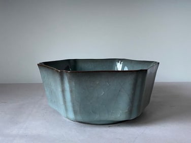 Chinese Song Dynasty style Official Kiln Hexagonal Washbasin