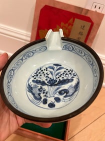 Chinese Ming Dynasty Xuande Mark Blue and White porcelainbowl with metal mouth in box