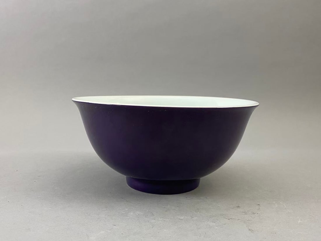 Chinese Qing Dynasty Yongzheng Mark blue Glazed porcelain Bowl: Chinese Qing Dynasty Yongzheng Mark blue Glazed porcelain Bowl