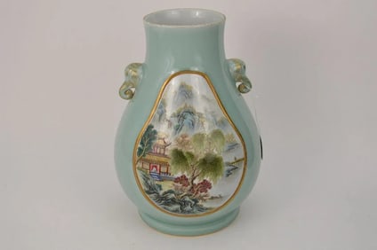CHINESE QING DYNASTY Qianlong period Mark PORCELAIN VASE