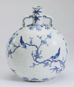 Chinese blue and white moon flask porcelain vase