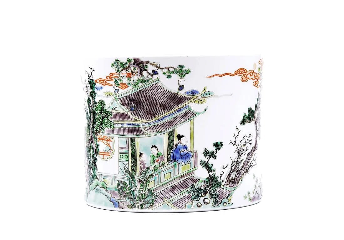 The cylindrical form fine Chinese porcelain pen holder (1 of 7)