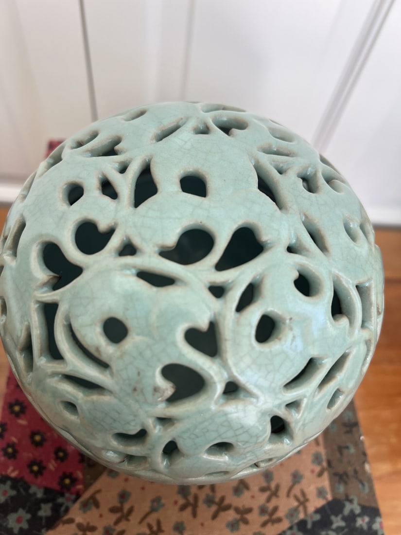 Chinese Asian porcelain (1 of 8)