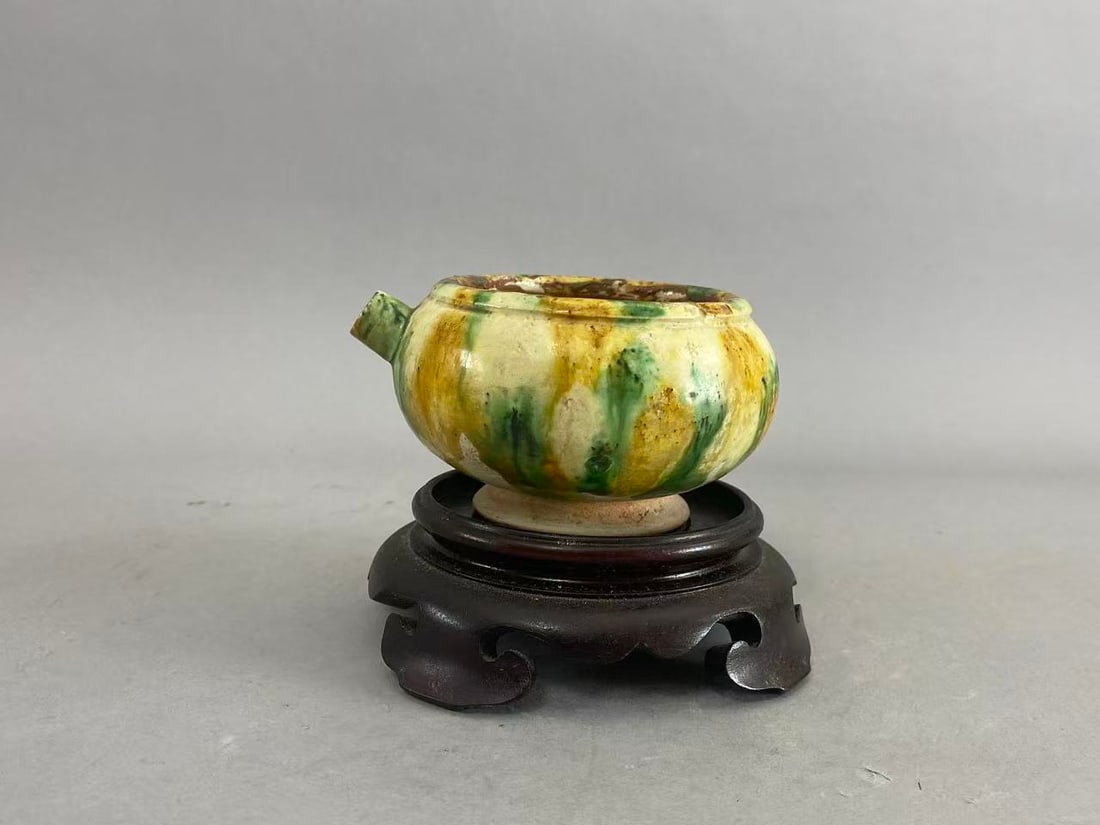 Chinese Asian porcelain (1 of 7)