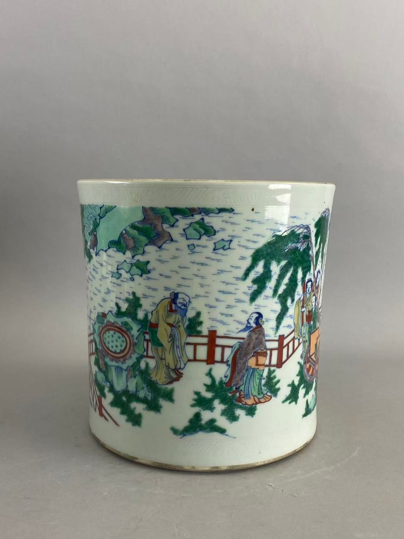 Chinese Asian porcelain: Photo was taken under natural light. Size please refer to the reference