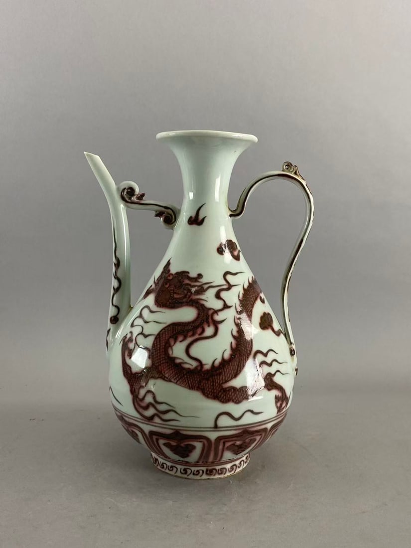 Chinese Asian porcelain: Photo was taken under natural light. Size please refer to the reference