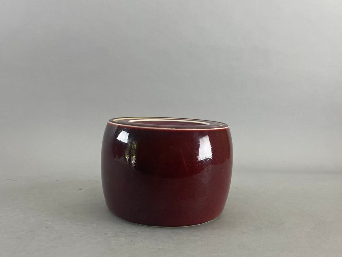 Chinese Ming Dynasty Xuande Mark Asian porcelain red glazed pot with cover (1 of 6)