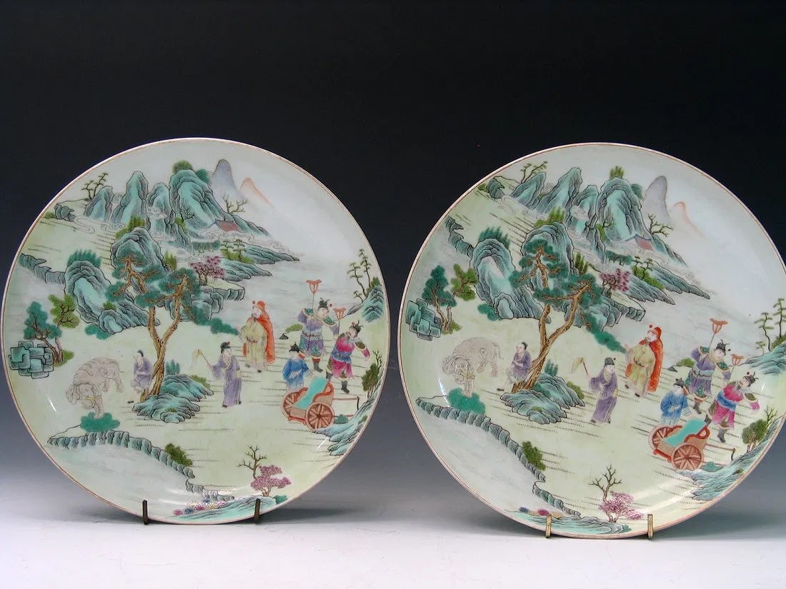 Pair of Chinese Famille Rose Porcelain Plates (1 of 3)