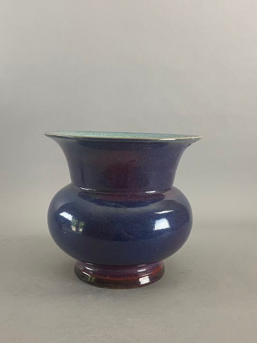 Chinese Asian porcelain: Photo was taken under natural light. Size please refer to the reference