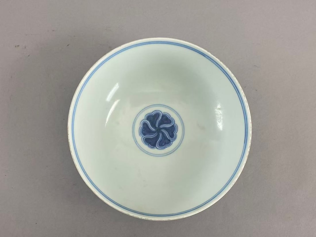 Chinese Asian porcelain (1 of 5)