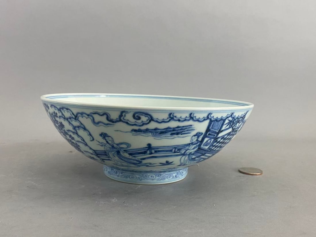 Chinese Asian fine blue and white porcelain bowl (1 of 5)