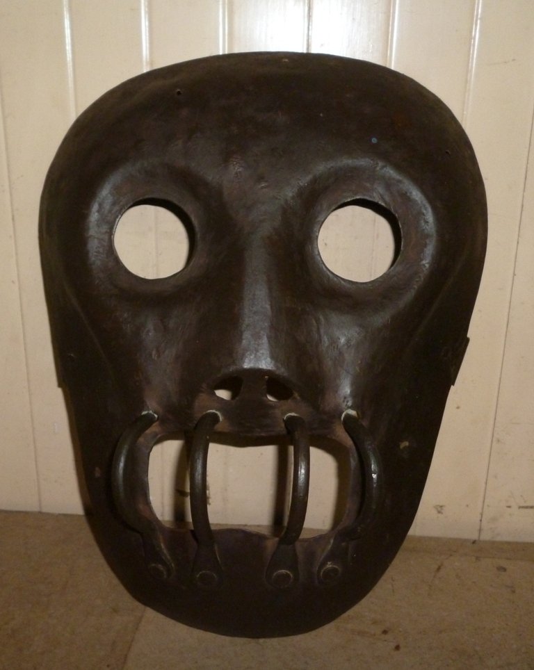 BRANK SCOLDS BRIDLE PRISONER SHAME MASK TORTURE (1 of 8)