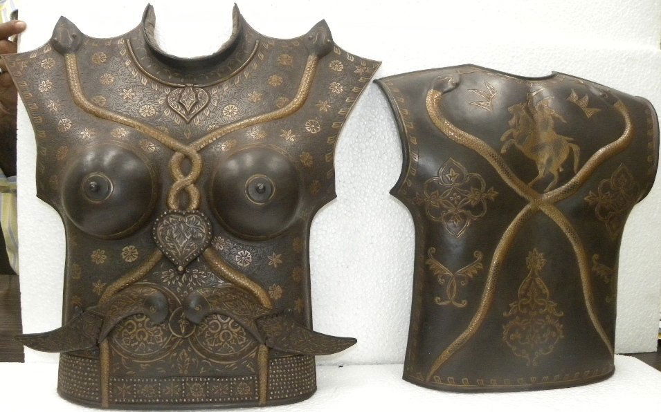 VINTAGE FEMALE CUIRASS CHEST PLATES 2 DAGGER SNAKE FIGS (1 of 9)