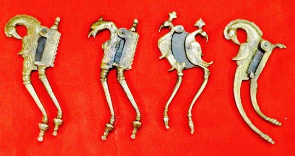 GEM OF COLLECTION LOT4 NUTCUTERS BRASS PEACOCK FIGRIUNE (1 of 6)