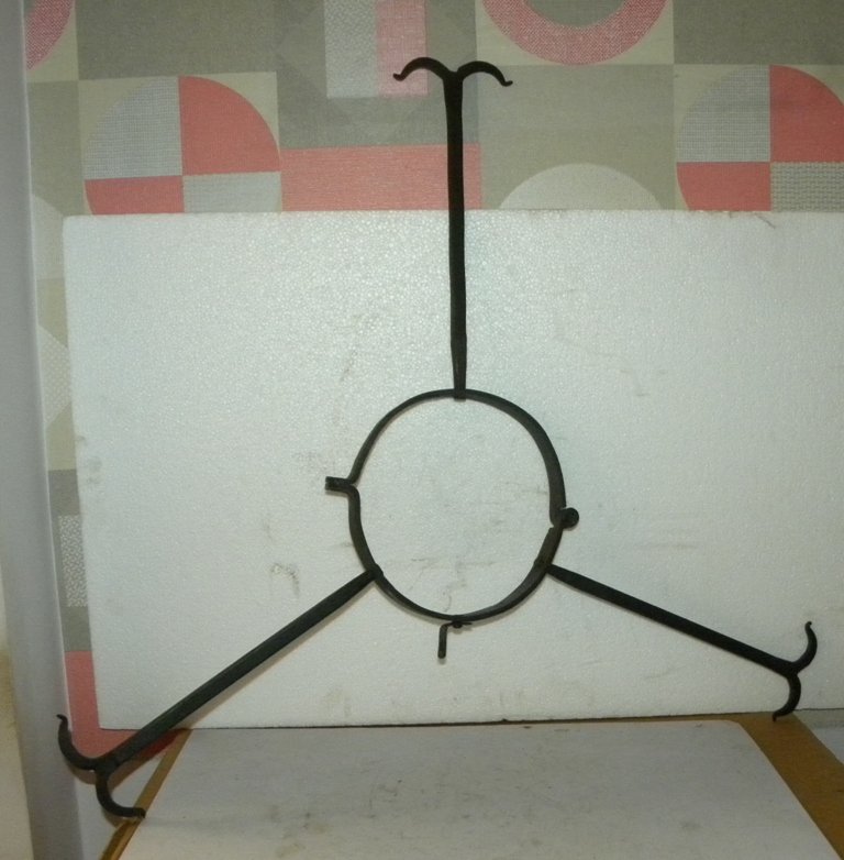 SLAVE COLLAR PUNISHMENT CANT SLEEP PROPERLY VISIBLE FROM DISTANCE (1 of 8)