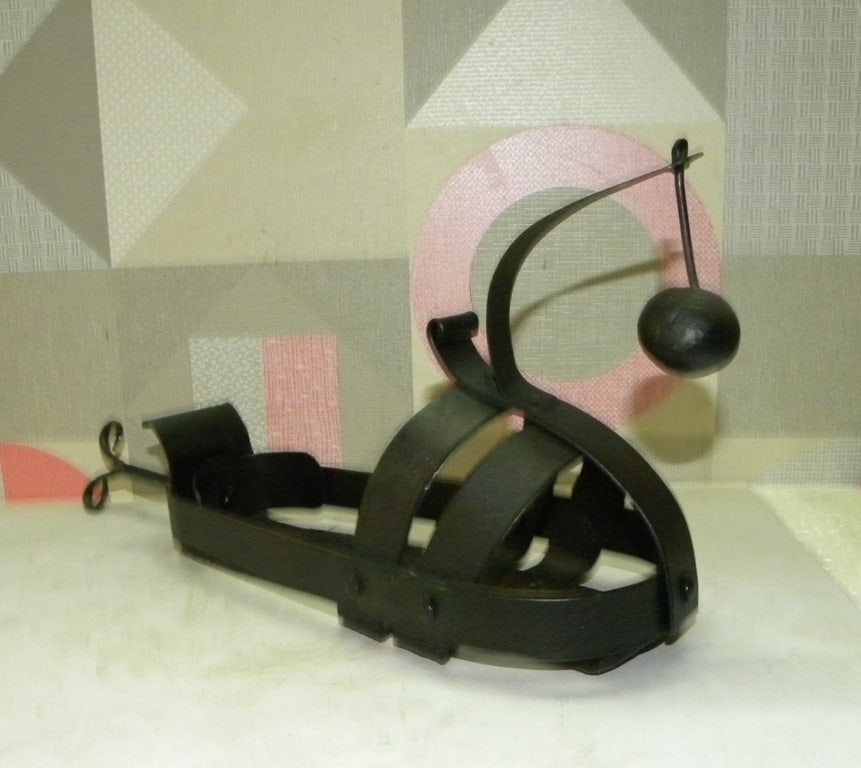 SLAVE ENEMY TORTURE SHOE RED HOT IRON HAND MADE STEEL (1 of 8)