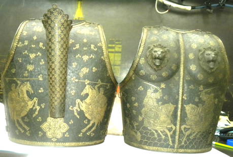 INCREDIBLE EUROPEAN MILITARY WARRIOR CHEST PLATE WARRIOR FIG ON HORSE WITH ARMS 2 LIONS FIG, QUIVER: Stunning military warior chest plate. Made :Made of Hand forged steel , hand hammered and chiseled engraving. Set : Consist of 2 plates front & back. Back plate: Has Two European warrior figures engra