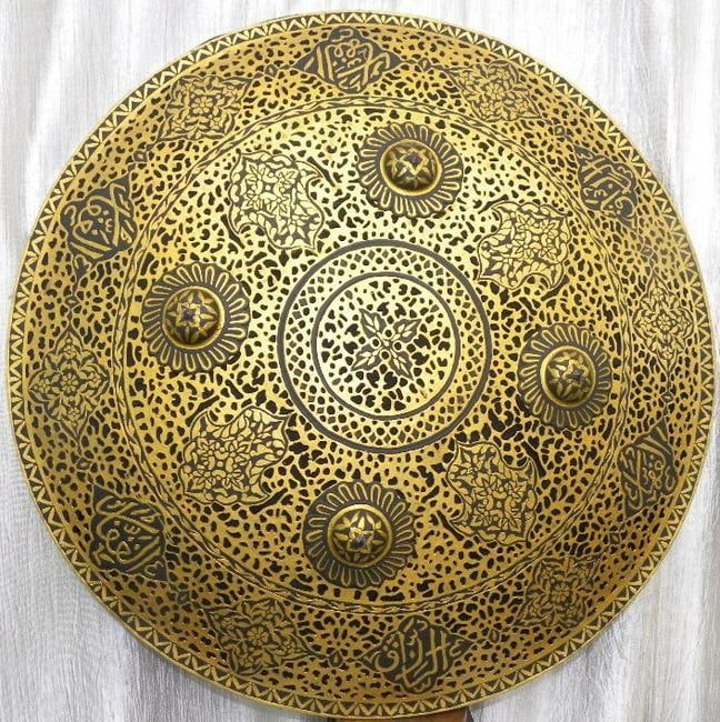 ANICENT ORNATE SHIELD INCREDIBLE UNBELIVABLE ART ARABIC INSCRIPTION SURFACE FLORALDENSED POERCED (1 of 10)