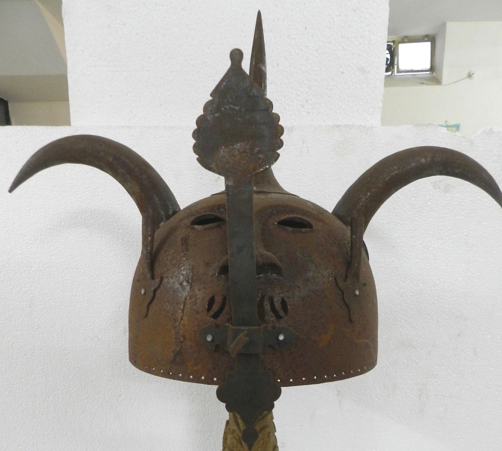 AUTHENTIC OLD STOCK ANCIENT HELMET DEMON DEVILD FACE REVERSE HORN (1 of 9)