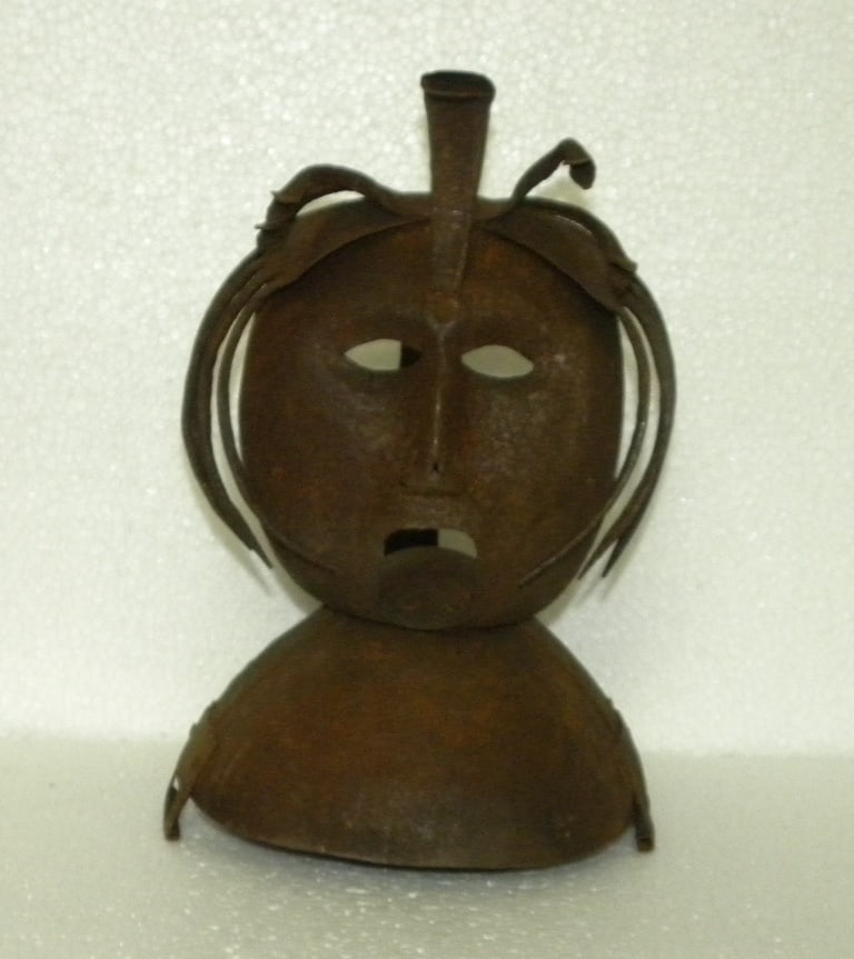 WARRIOR HELMET SNAKES TO FRIGHTEN ENEMY HAND MADE STEEL: WARRIOR HELMET: Such type of mask were used during wars by the soldiers to scare their enemies. It has snakes on the helmet which gives it a scary look. I have described with best of my knowledge, sti