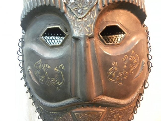 INCREDIBLE POST 1960 AUTHENTIC OLD STOCK INDO PERSIAN HELMET & MASK WITH CONICAL CROWN - 3