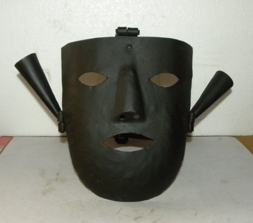 TORTURE HELMET PUT HOT OIL IN EARS HAND MADE OF STEEL (1 of 6)