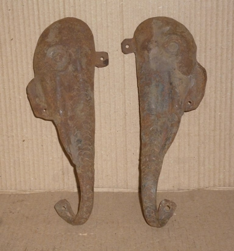 RARE DOOR HANDLE SET ELEPHANT HEAD ENGRAVED STEEL: Rare door handle set hand made of steel. Handles have detailed work of elephant head design with engraving. In older times such handles were used, seems to be made (hand forged) by some master artist.