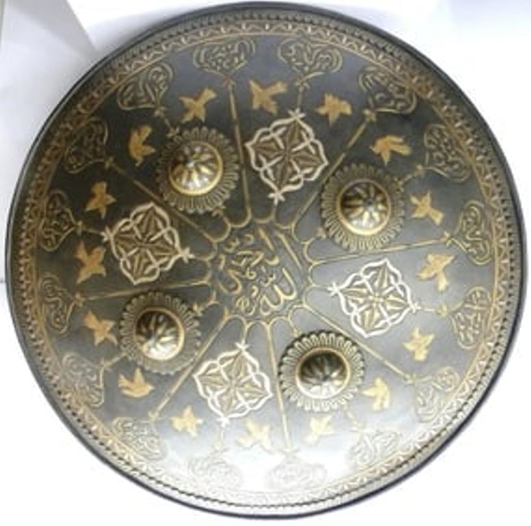 STUNNING SHIELD 15 FLYING BIRDS ENGRAVED MEDALLIONS WITH ARABIC INSCRIPTION (1 of 8)