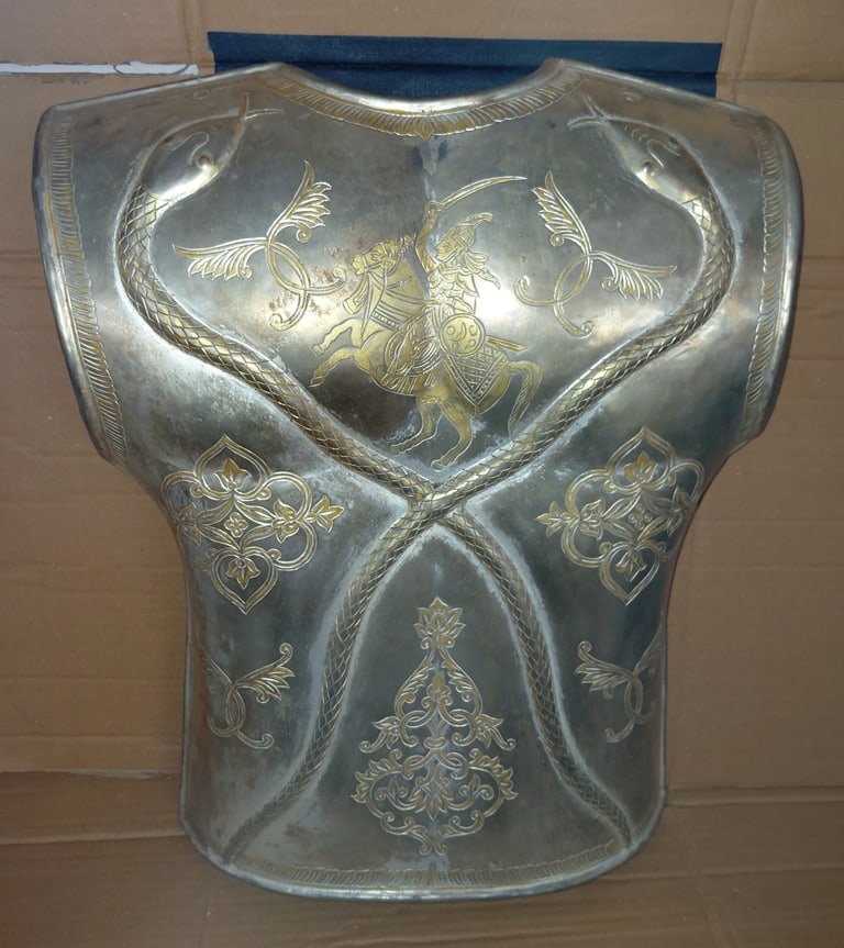 AMAZING INCREDIBLE MAN WARRIOR CHEST PLATE HAND CHISSELED SNAKE STEEL (1 of 15)
