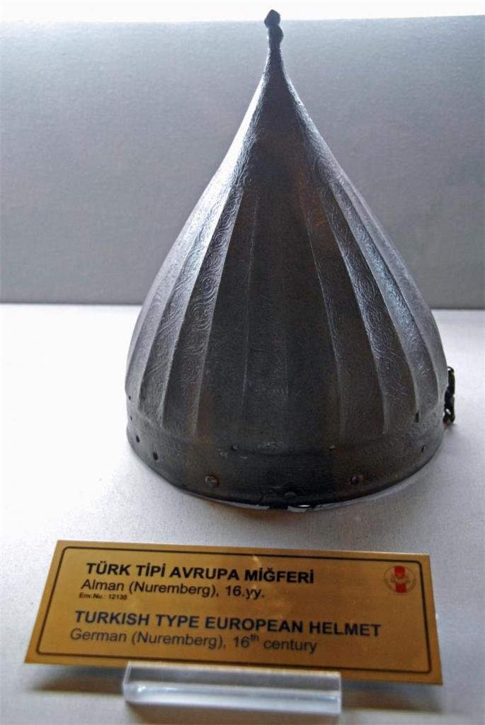 RARE UNIQUE TURKISH WARRIOR HELMET HOLY CROSS STYLE (1 of 10)