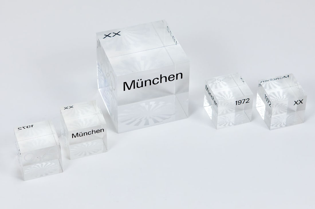 Olympic Games Munich 1972 Plexiglassouvenirs - Five plexiglass cubes with official Olympic motifs Mu (1 of 1)