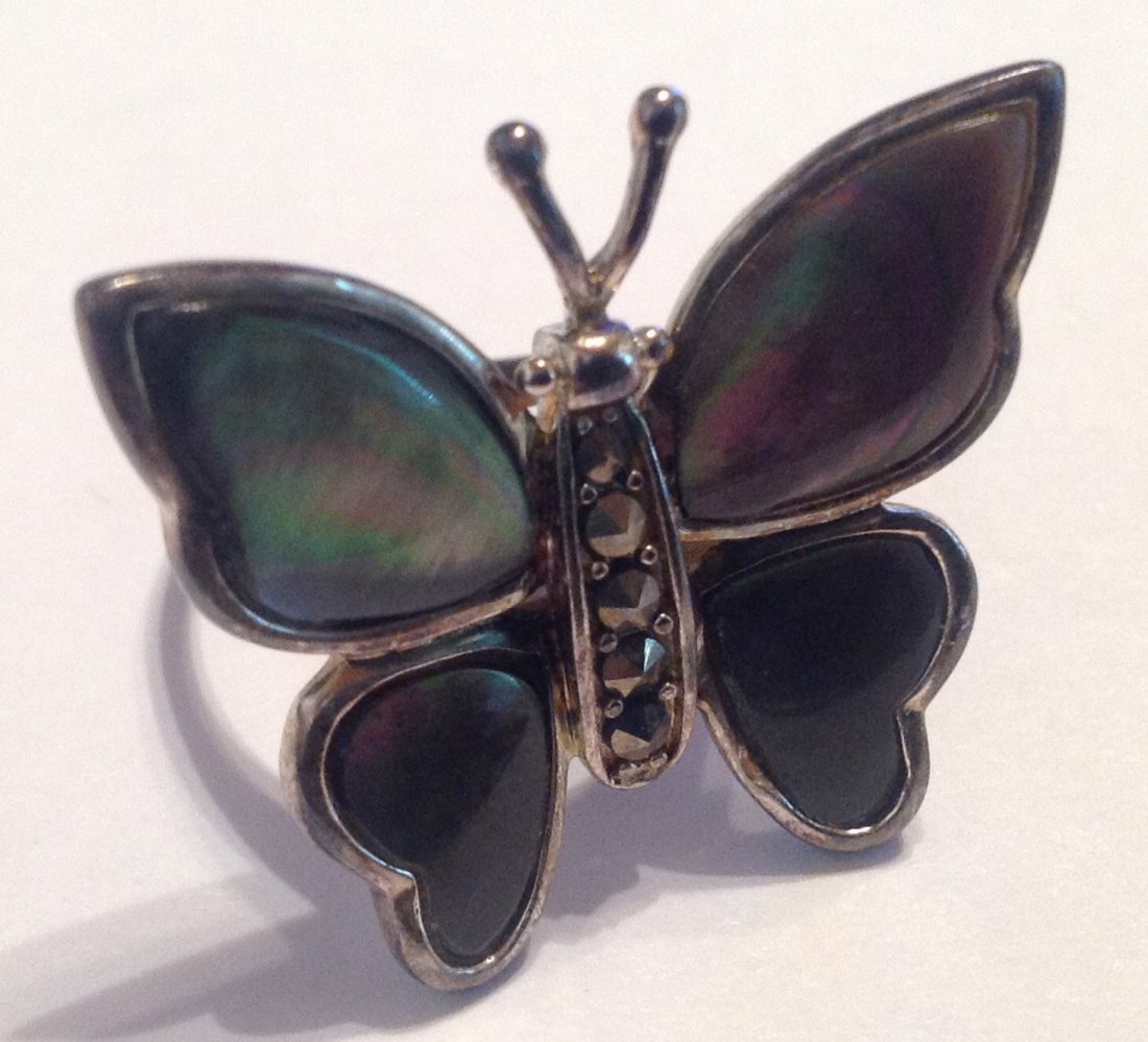 Estate vintage Butterfly abalone Sterling ring (S): Estate items. Marks 925. Tested. Abalone. . Size 5.5. 5.9 grams.