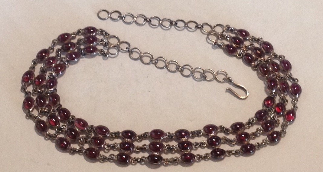 antique estate Sterling garnet choker necklace (S): Makers markings. Tested for silver. Estate items.