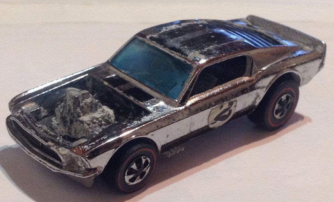 Vintage 1969 Mustang Boss Hoss Hotwheels Redline: Estate . paint loss & chips, shows age.