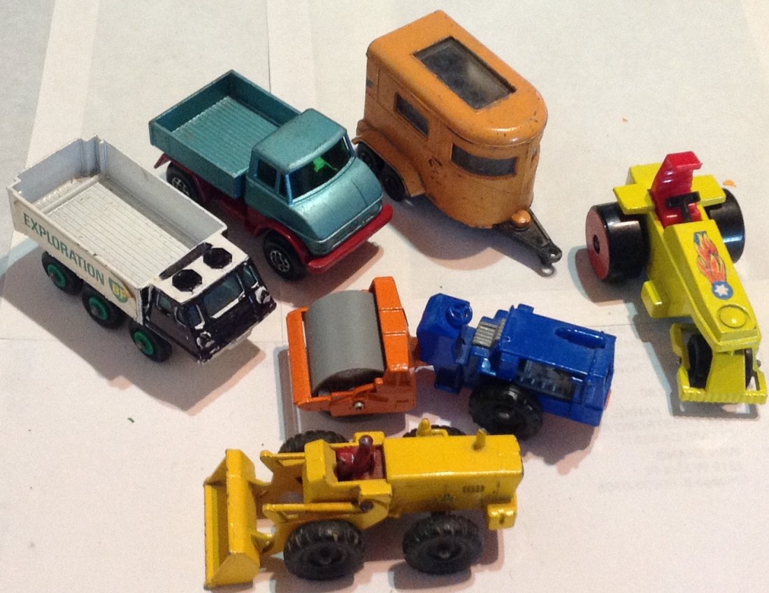 Estate vintage diecast Matchbox Lesney assorted cars: Estate. Markings. Some missing parts. Paint chips.