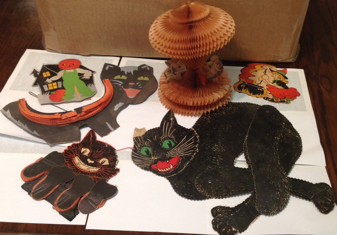 Estate VTG lot Halloween & Valentine decoration: Estate.lot. Deterioration, creases, tears, 1920s plus.