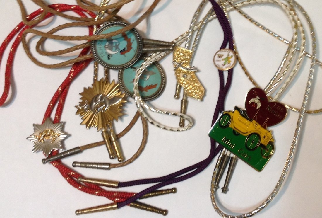 Vintage Masonic lodge bolo tie lot: Estate items. Various assorted. Tested metal.