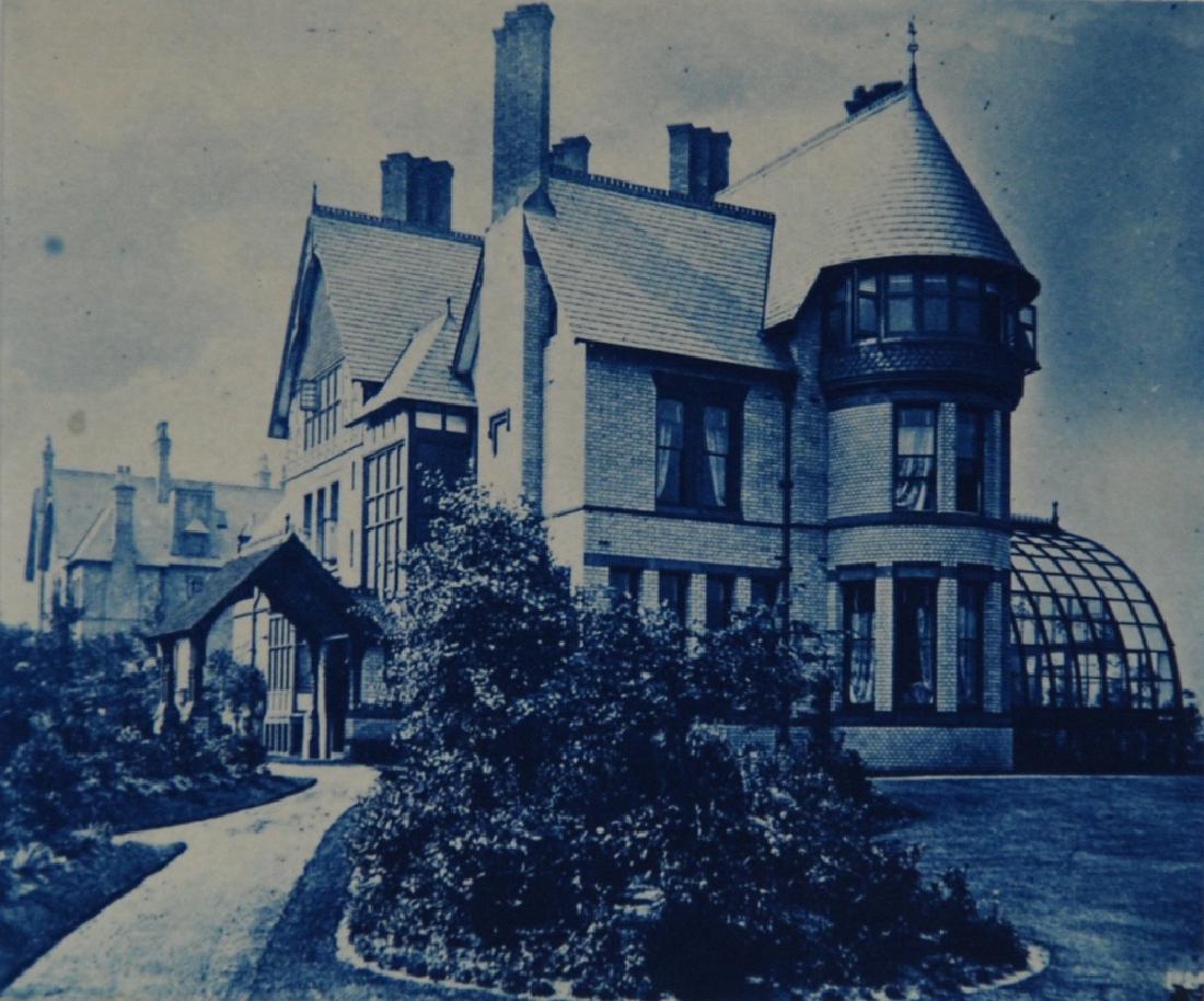 Anonymous Photographer (1 of 2)