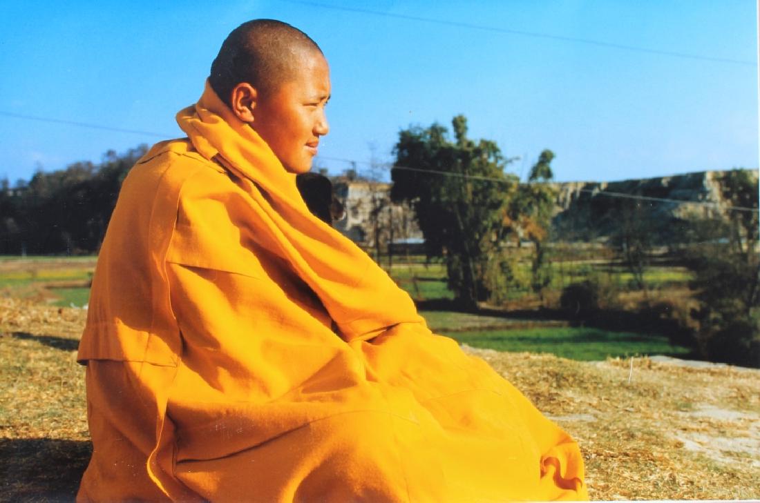 4 large color photographs of Buddist Monks (1 of 12)