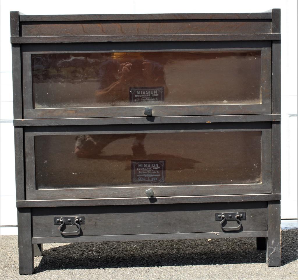 Globe Wernicke, Mission Bookcases (1 of 7)