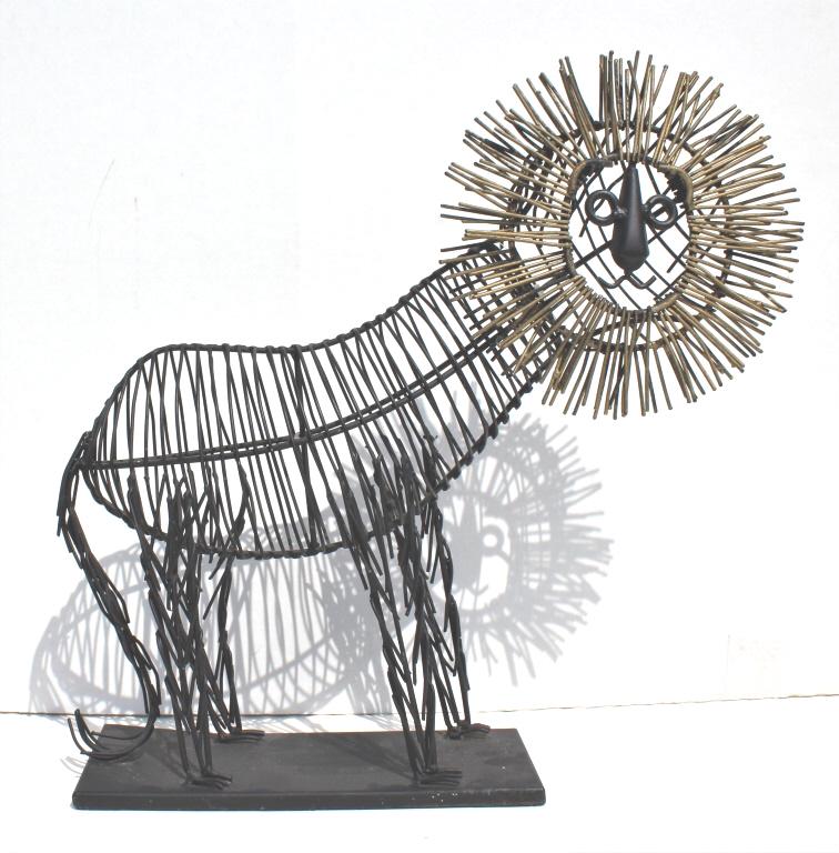 The Lion, wire sculpture (1 of 2)