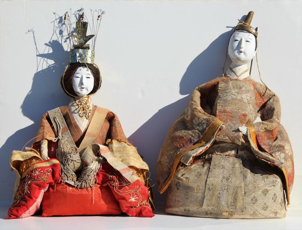 Japanese Dolls: Japanese Dolls. Japanese Dolls, male and female , both need repair - heads, need to be reattached. Title: Japanese Dolls ( Him and her). Medium: MIxed Media. Size: 20 X 10 X 12 in. Signature: Unsigned