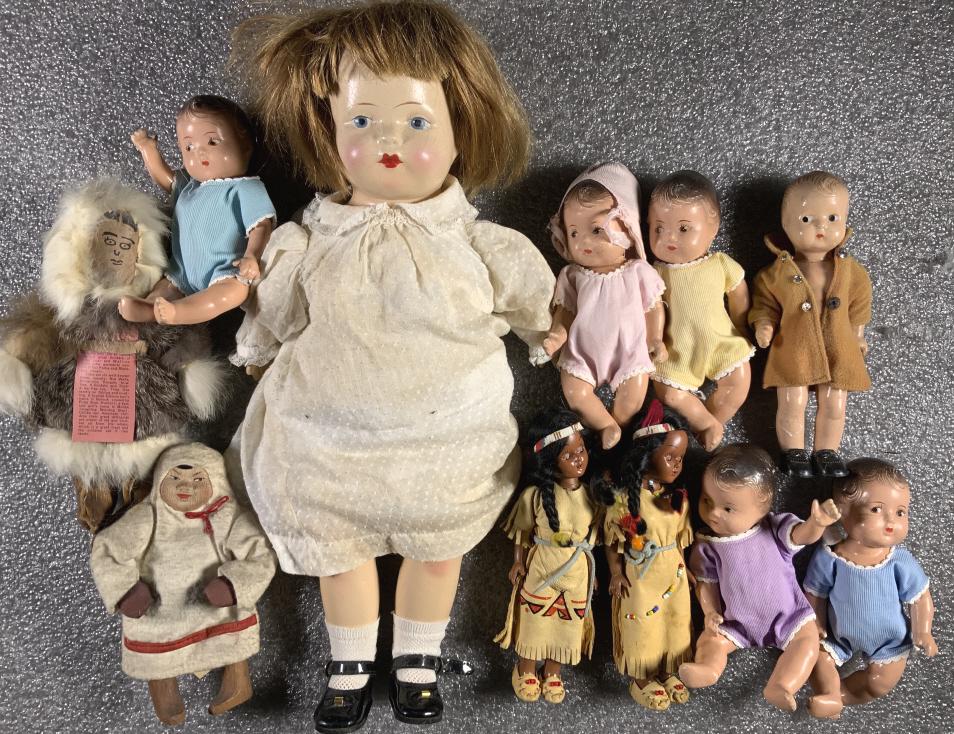 Lot of Dolls, 11 dolls (1 of 5)