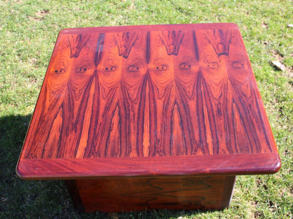 mid century coffee table (1 of 3)