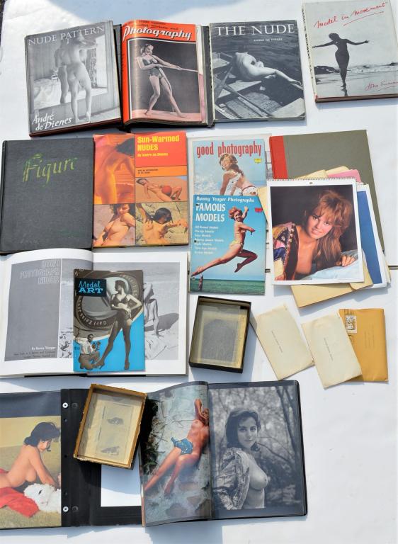 Books/Photographs by Bunny Yeager & Andre de Dienen (about 100 negatives).: Books/Photographs by Bunny Yeager & Andre de Diene. Also includes nude model photos, nude model negatives (about 100) and Marilyn Monroe pictures. Title: Books/Photographs by Bunny Yeager & Ande. Unfr