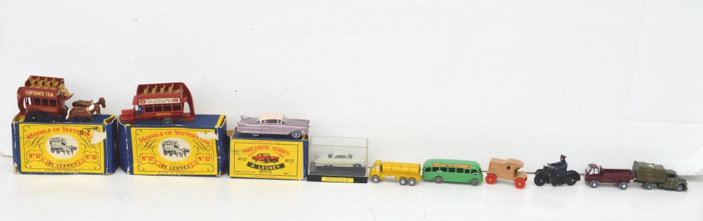 Vintage matchbox cars(with box) and metal vehicles: Vintage matchbox cars(with box) and metal vehicles. Title: Vintage matchbox cars(with box) and mets.