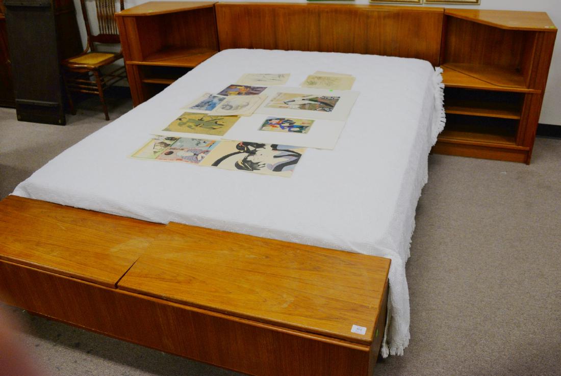 Group lot to include a contemporary teak queen sized (1 of 3)